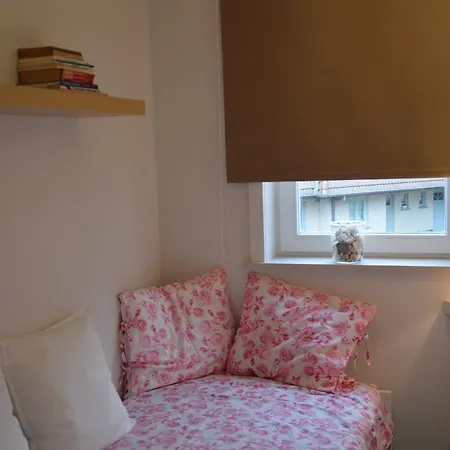 Alicia Apartman De Haan